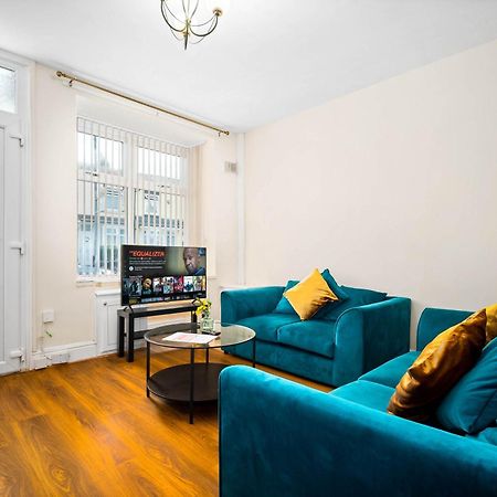 Villa 3 Bed House For Contractors & Families And Free Parking Birmingam Exterior foto