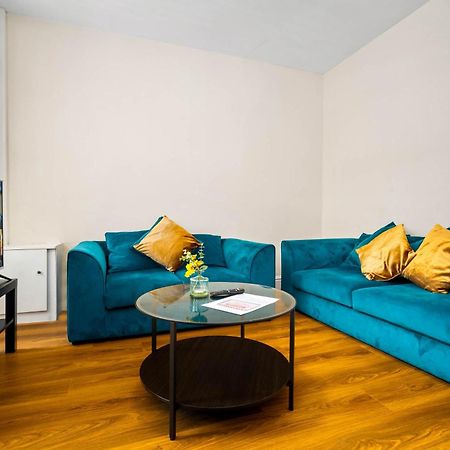 Villa 3 Bed House For Contractors & Families And Free Parking Birmingam Exterior foto